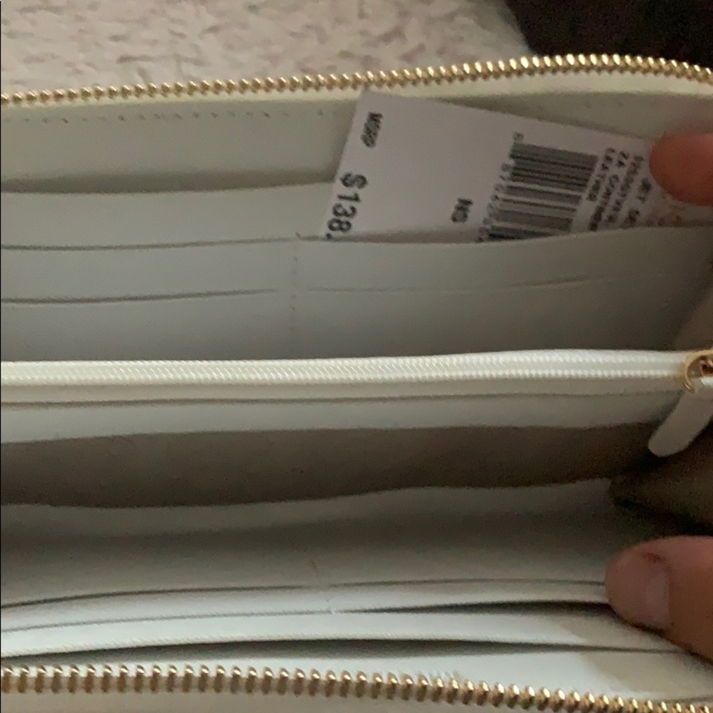 Michael Kors Wallet - Picture 3 of 5